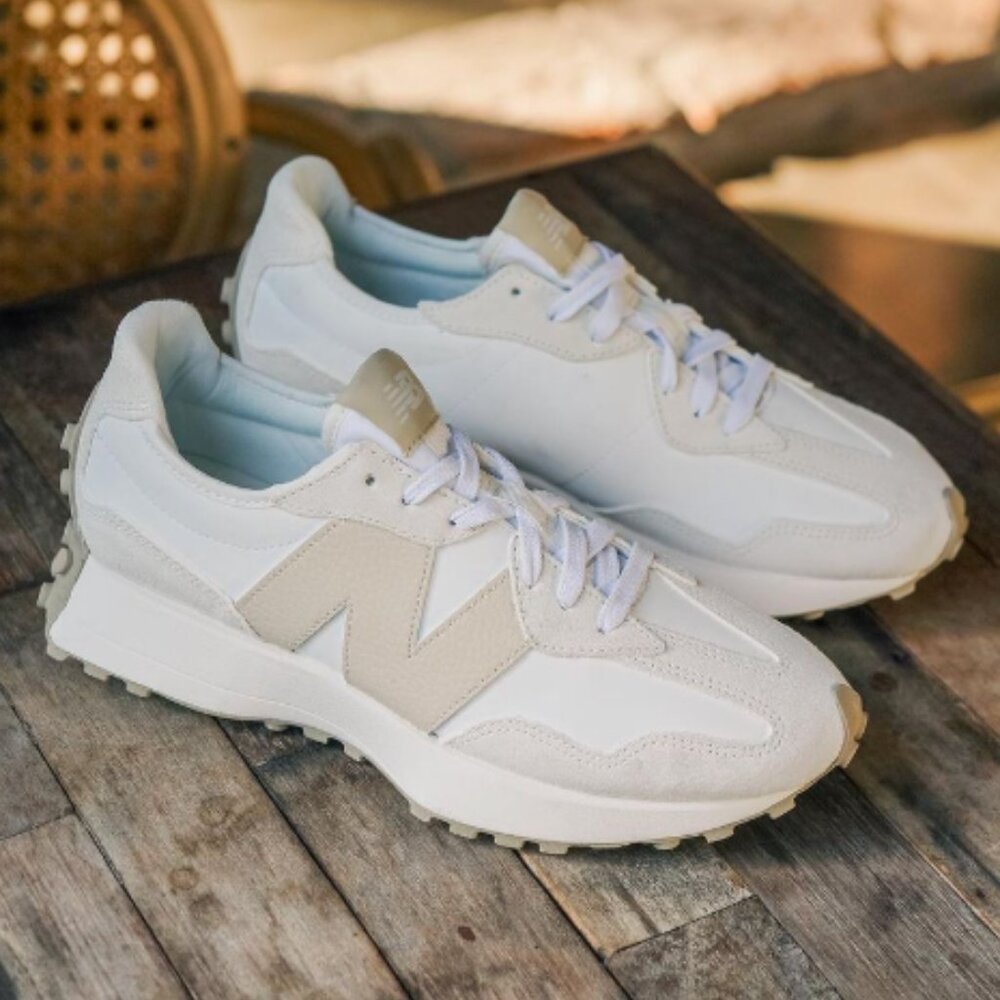 New Balance 327 Women Casual Sneakers Shoes Moonbeam Sandstone various sizes - Picture 2 of 11